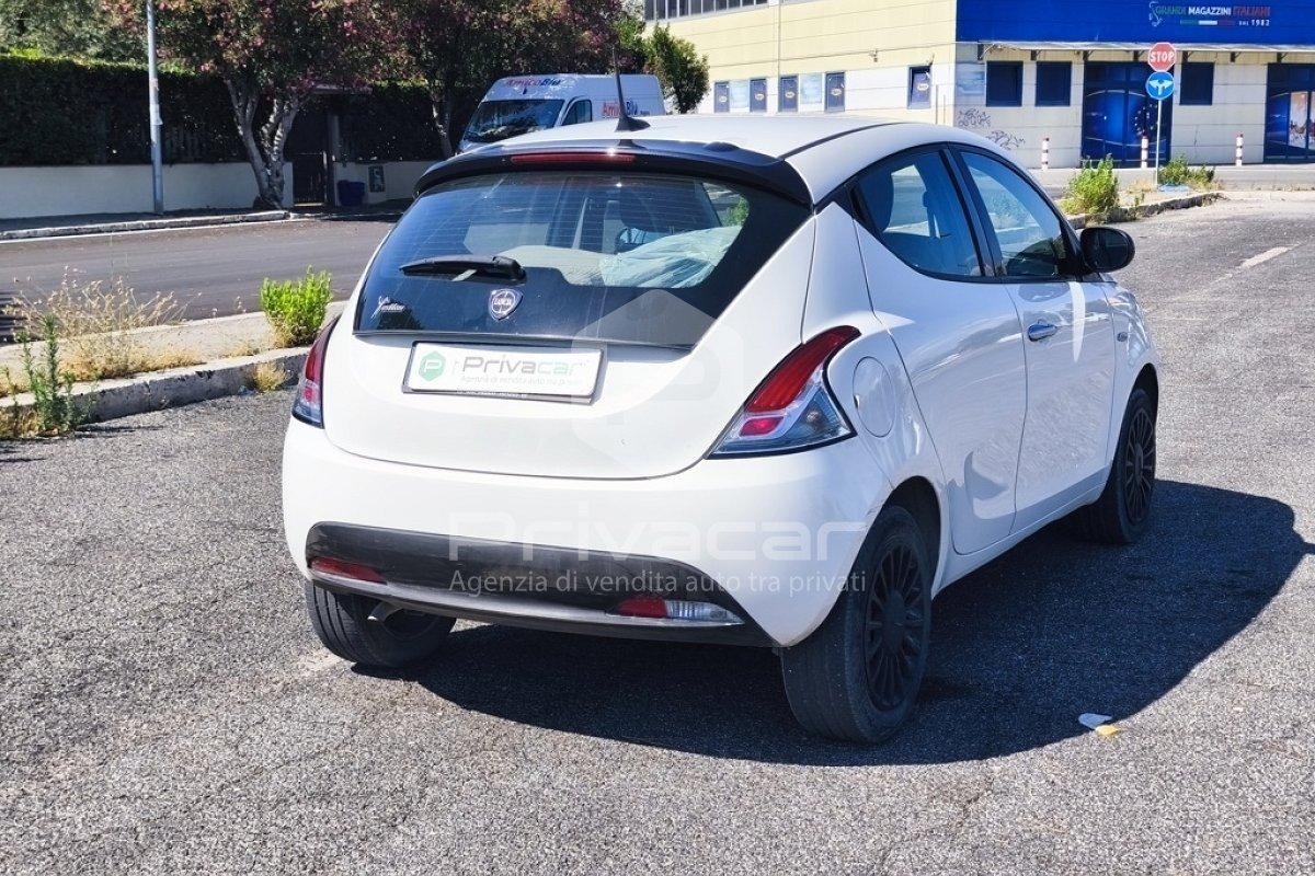 LANCIA Ypsilon 1.0 FireFly 5 porte S&S Hybrid Silver