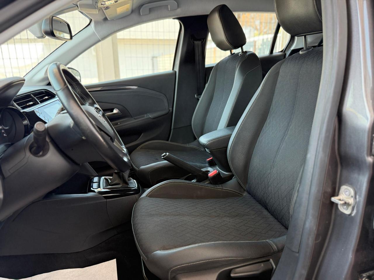 Opel Corsa 1.2 Elegance