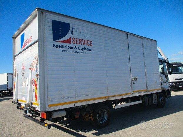 Iveco EUROCARGO 75/18 E5 FURGONE 6M+PEDANA CARICAT