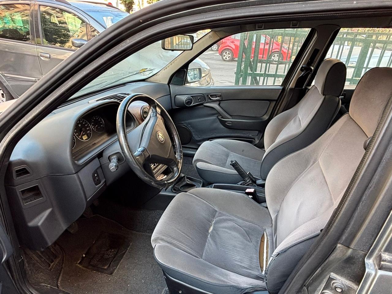 Alfa Romeo 146 1.4i 16V Twin Spark cat