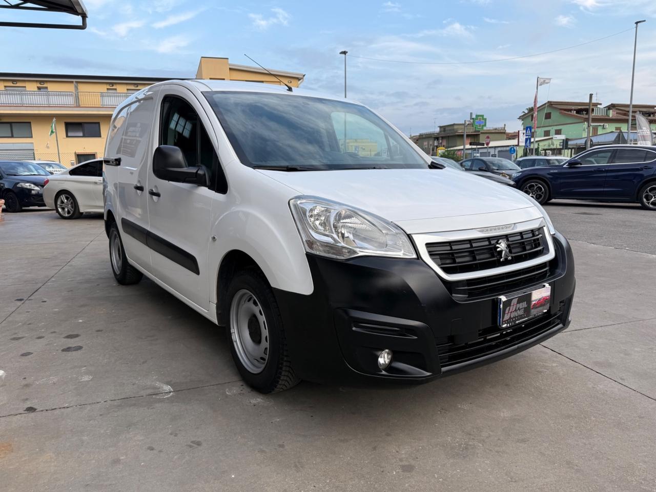 Peugeot Partner BlueHDi 100 ETG6 S&S L2 Furgone Premium