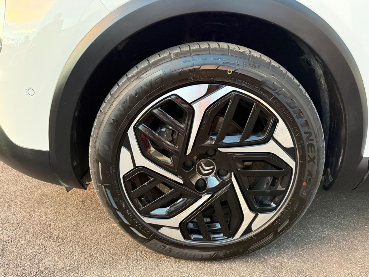 Citroen C4 PureTech 130 S&S EAT8 Shine
