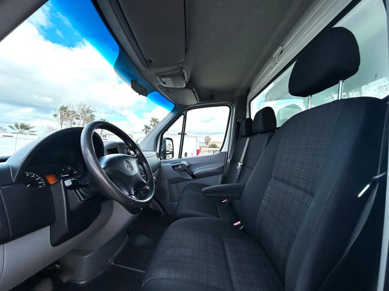 Mercedes Benz Sprinter 416 T 37.35 Furgonatura