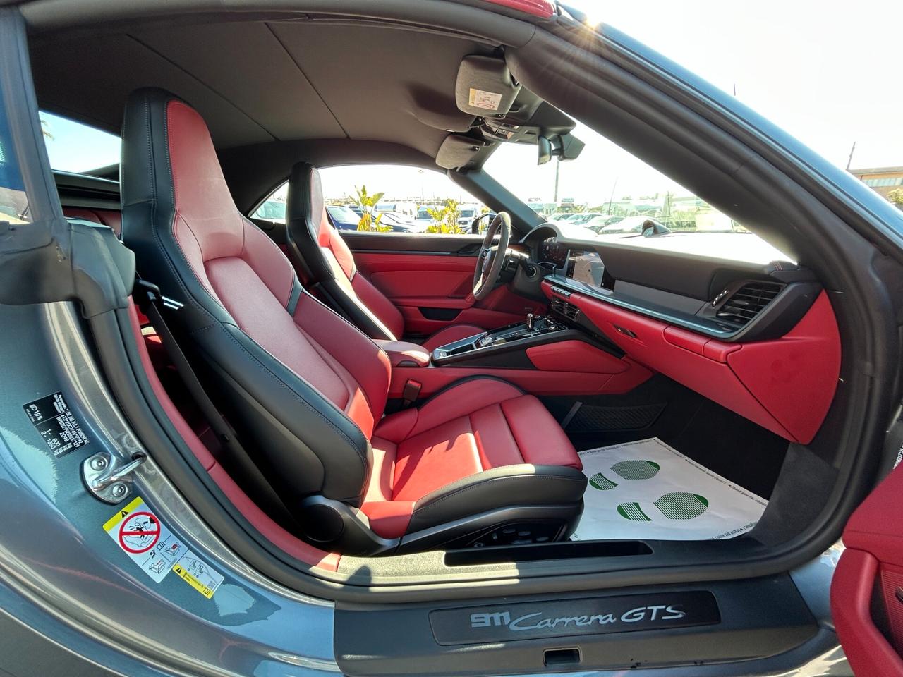 Porsche 992.2 911 Cabrio 3.6 Carrera 4 GTS auto 541 CV