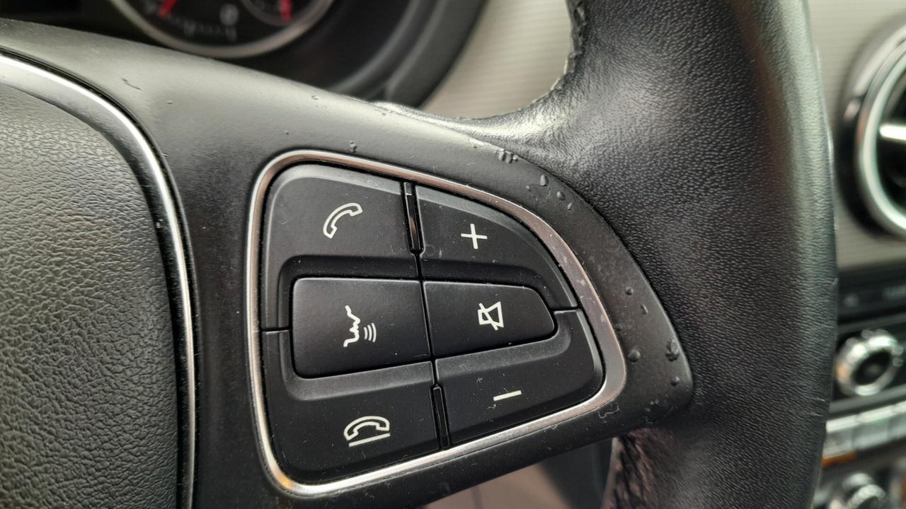 Mercedes-benz B 180 d Premium