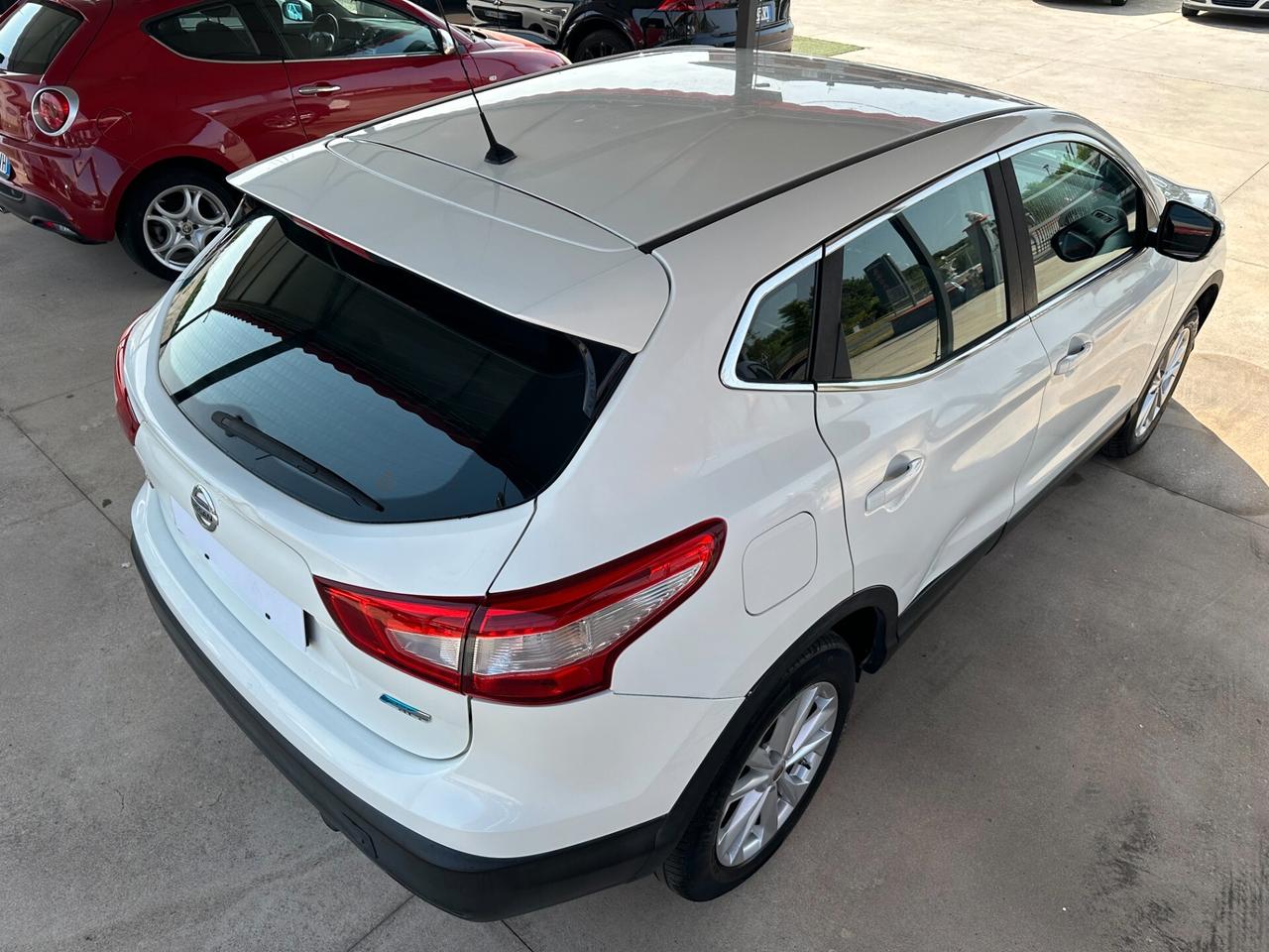 Nissan Qashqai 1.5DCI*LED*MP3*BLUETOOTH*CRUISE*177€ AL MESE*
