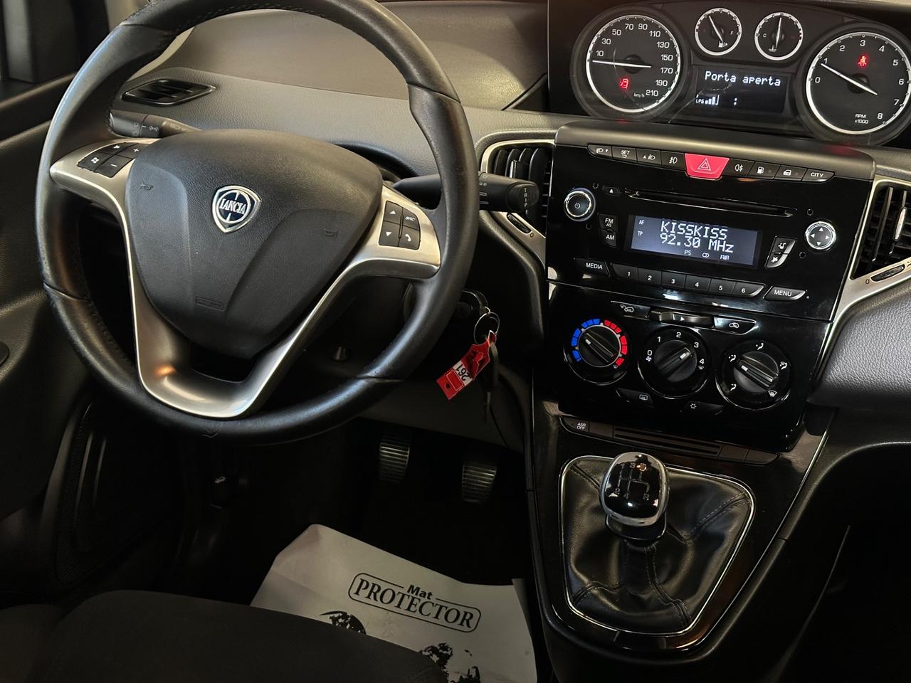 Lancia Ypsilon 1.2 69 CV 5 porte GPL Ecochic Platinum