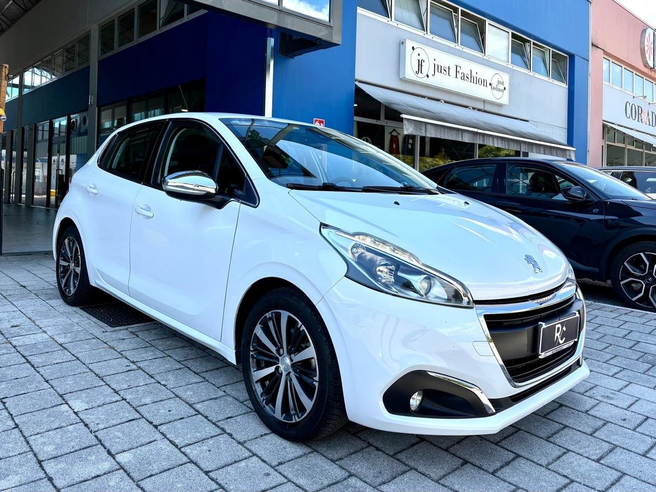 Peugeot 208 1.2 Neopatentati