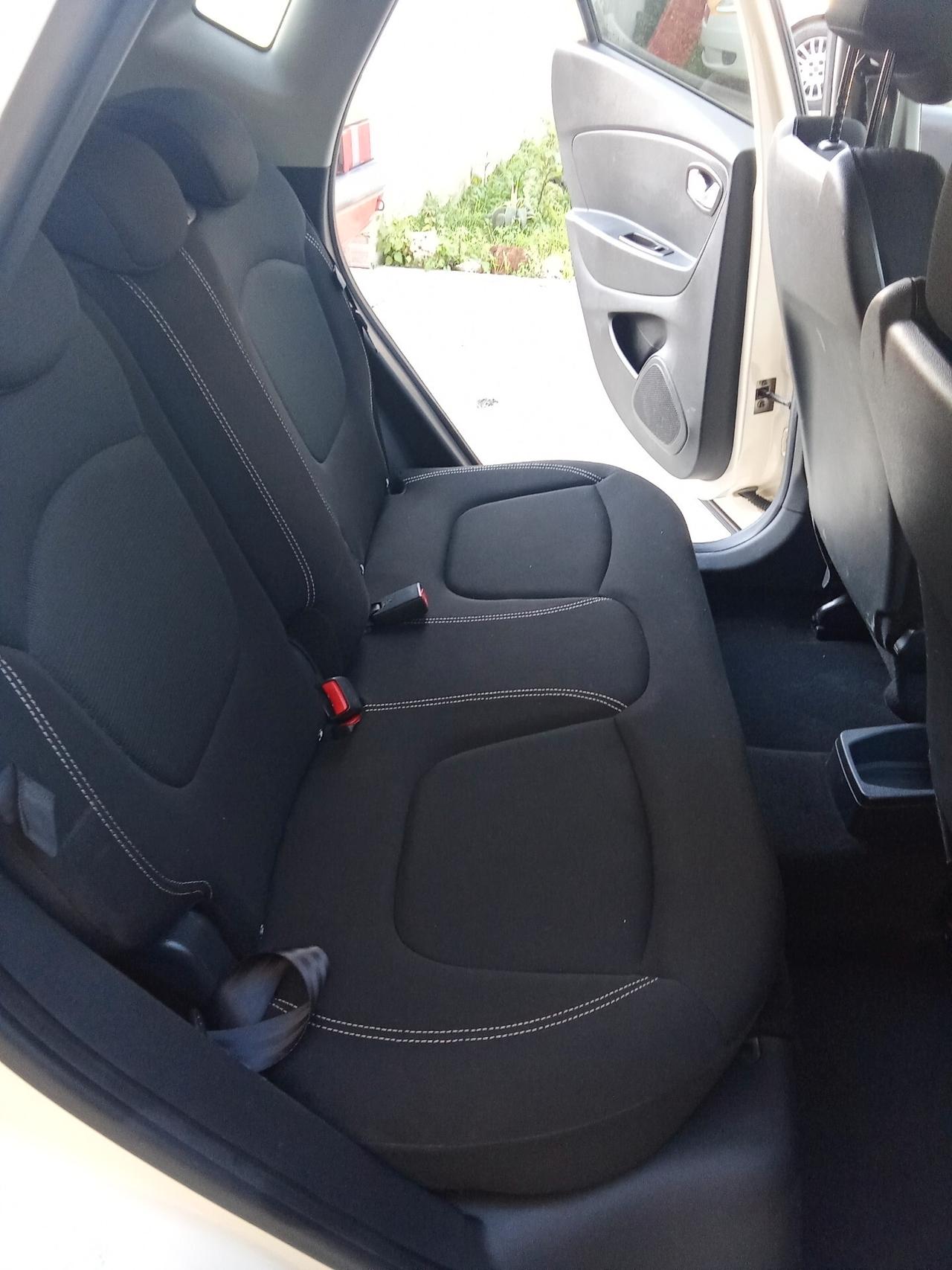 Renault Captur dCi 110 CV autocarro N1 019