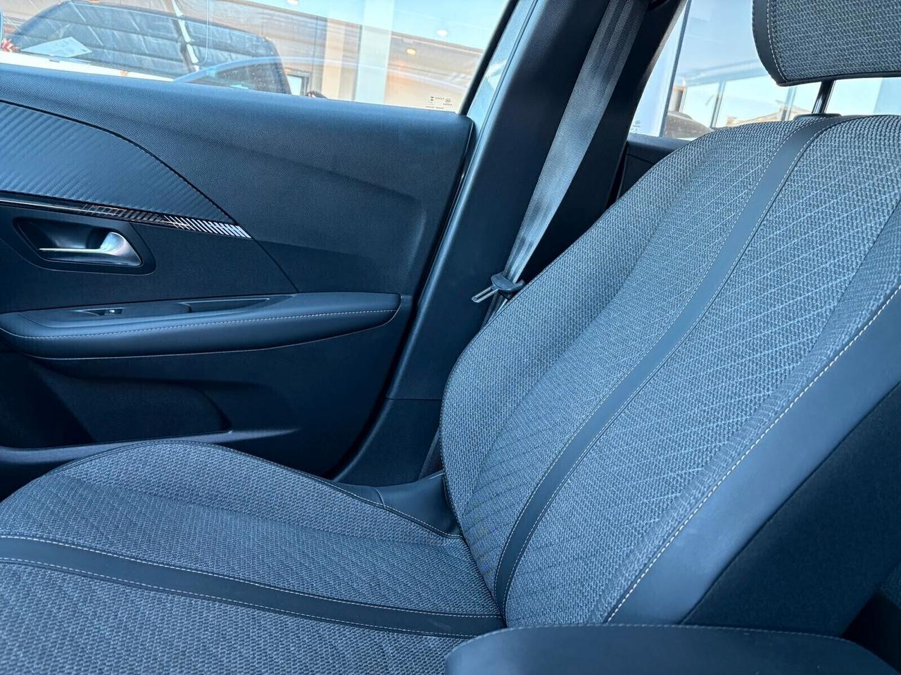 Peugeot 208 ALLURE PureTech 100 5 porte SPOTICAR