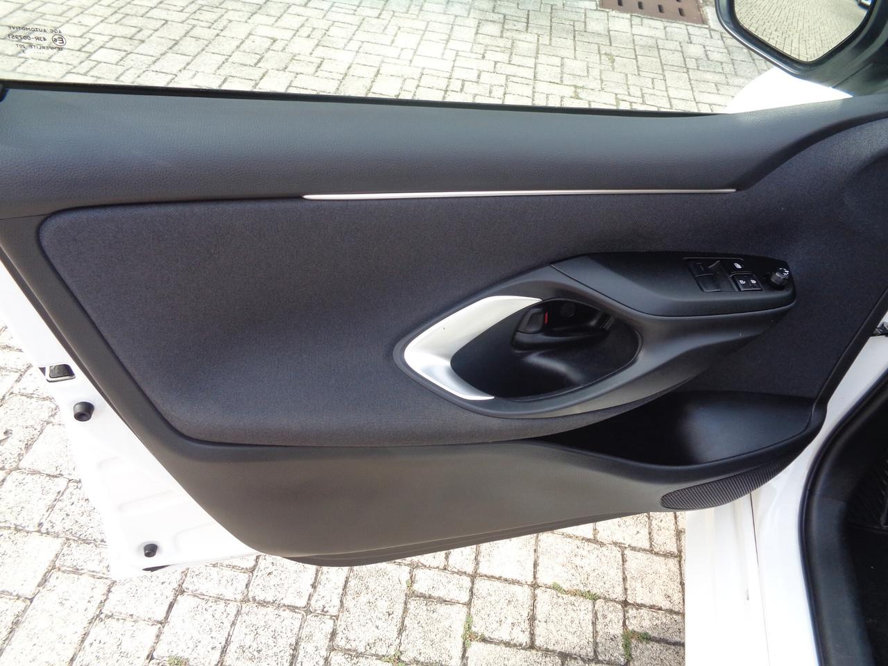 Toyota Yaris 1.5 Hybrid 5 porte Active