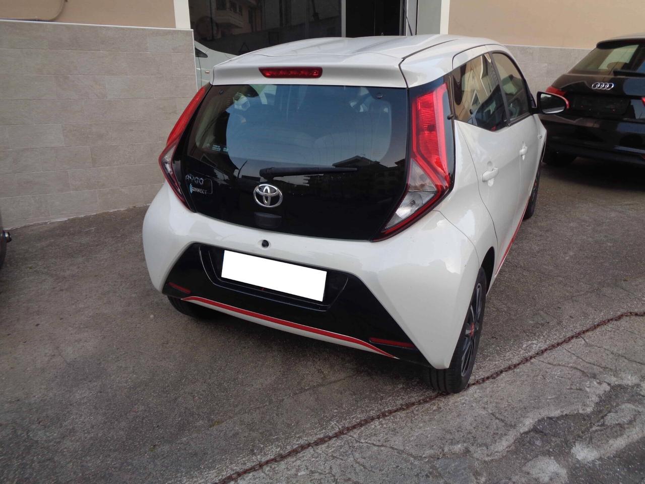Toyota Aygo Connect 1.0 VVT-i 72 CV x-wave (Finanziabile)