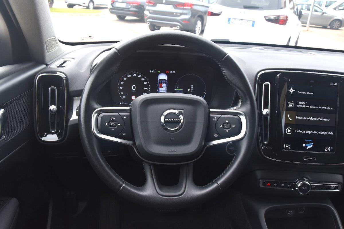 Volvo XC40 T4 Recharge Plug-in Inscription Expression