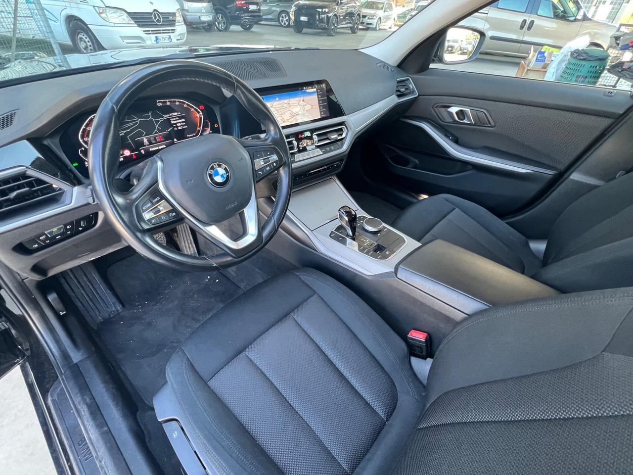 Bmw 318d 48V Touring Business Advantage