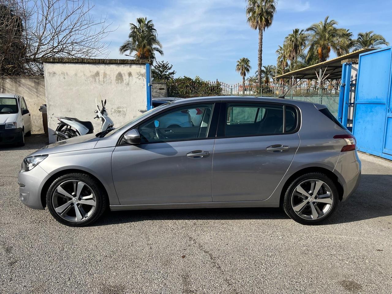 Peugeot 308 5P-1.6 hdv/100cv-km 118000-12/2015