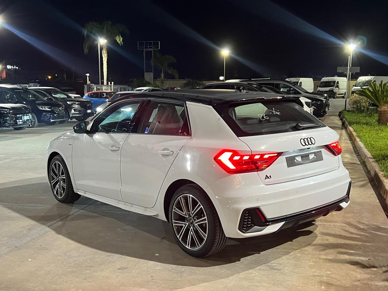 Audi A1 Spb 30 SLine possibilità noleggio no scoring