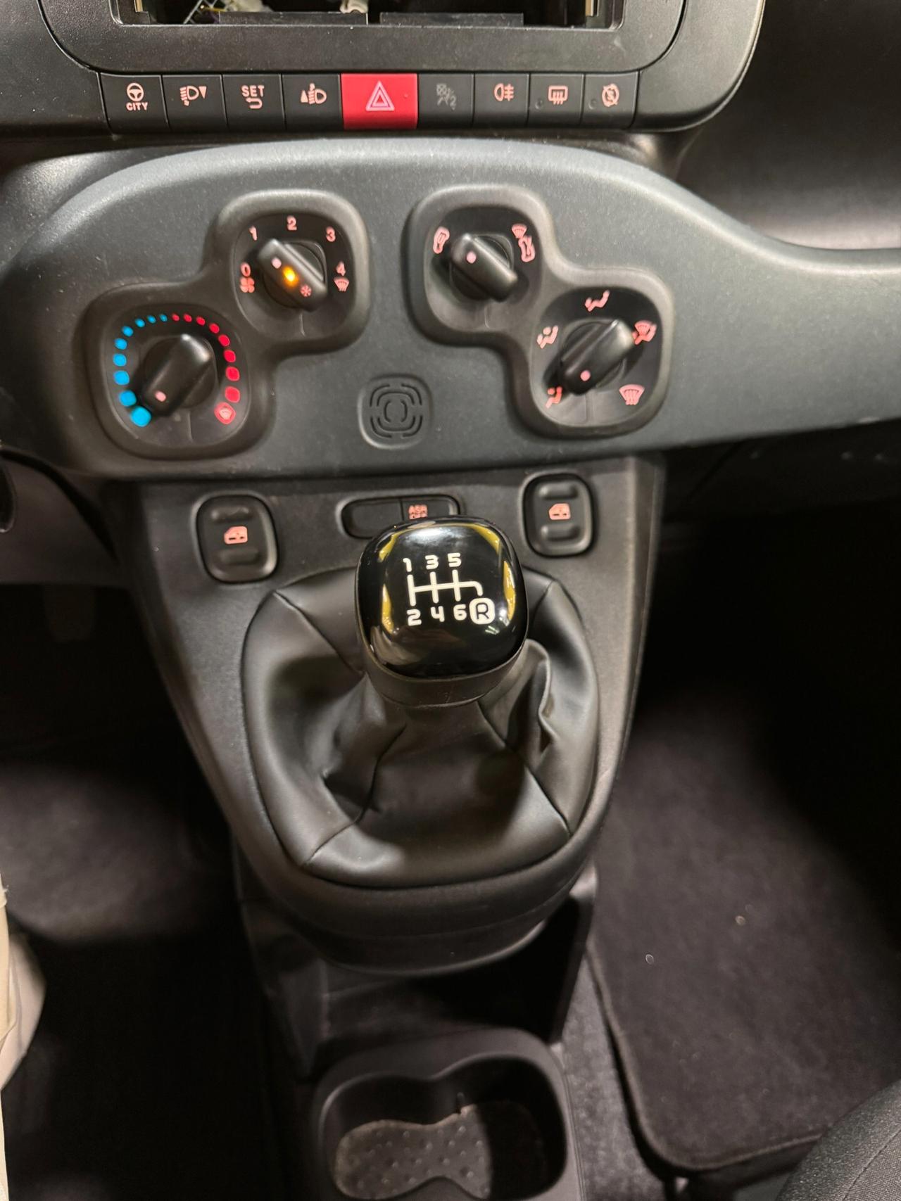 Fiat Panda 1.0 Hybrid Van 4 posti PERMUTA