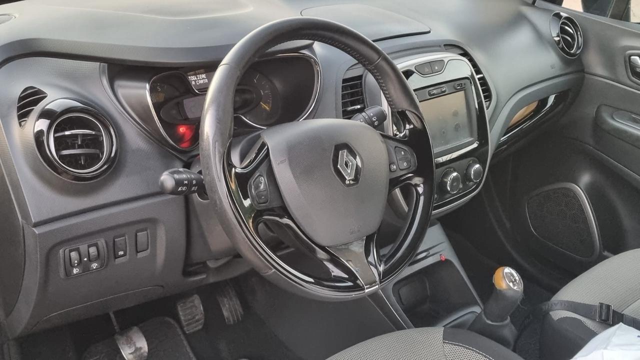 Renault Captur dCi 8V 90 CV EDC Start&Stop Energy Iconic