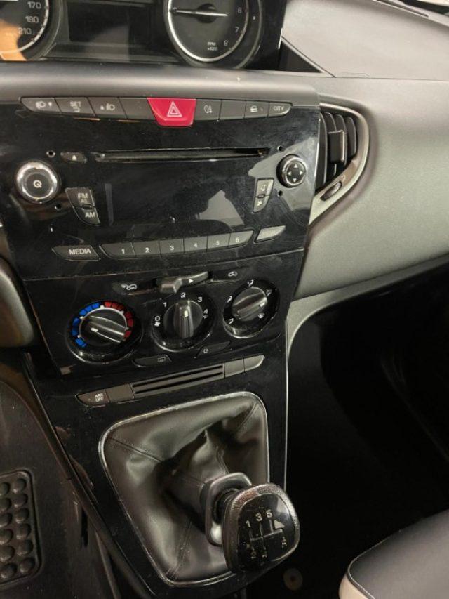 LANCIA Ypsilon 1.2 69 CV 5 porte Elefantino