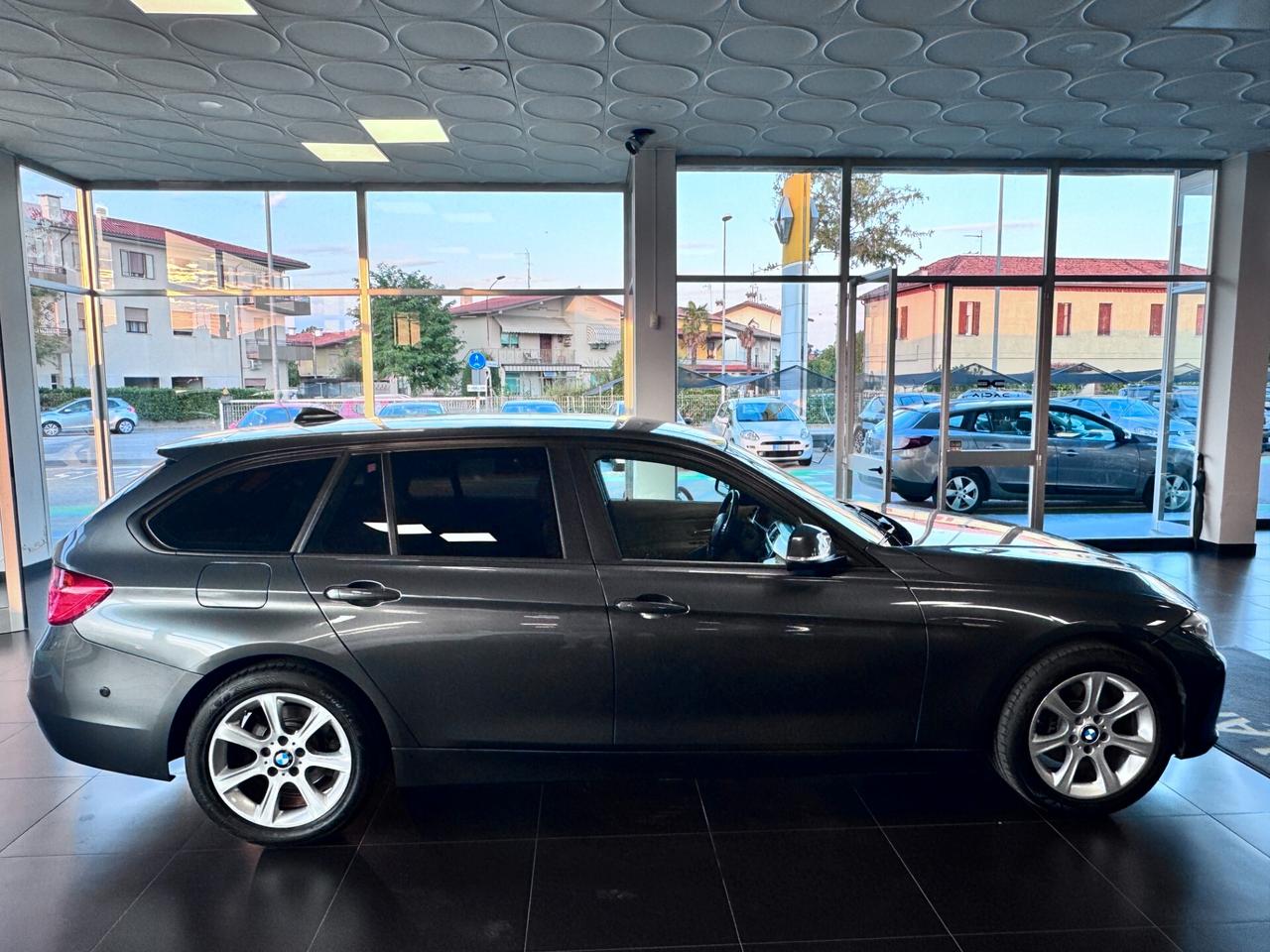 Bmw 320 320d xDrive Touring Modern