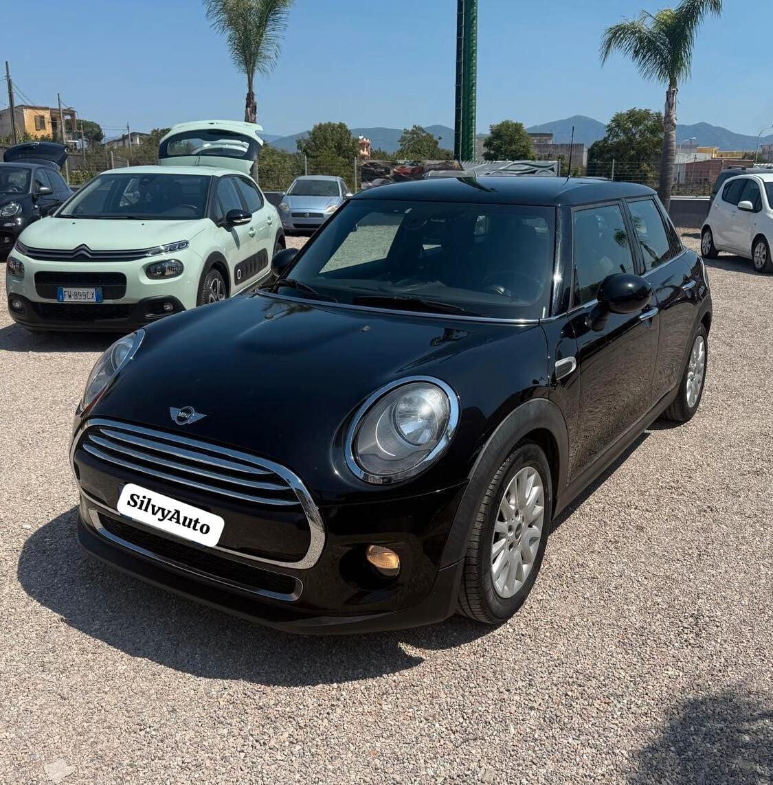 Mini 1.5 Cooper D Business XL 5 porte