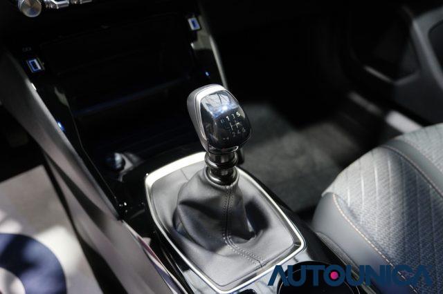 PEUGEOT 2008 PURETECH 100 S&S ALLURE NEOPATENTATI