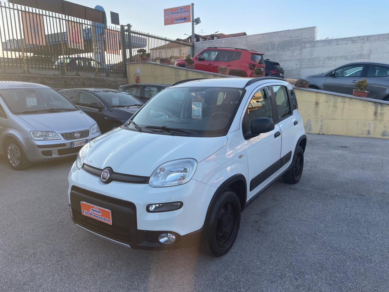 FIAT PANDA 4x4 900 BENZINA 85 (CV) 2017