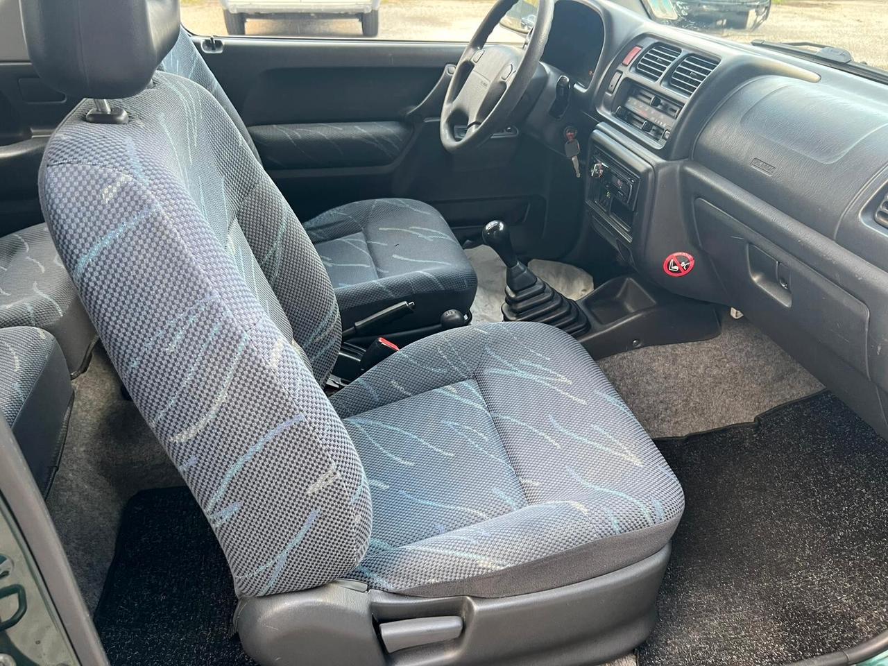 Suzuki Jimny 1.3i 4WD JLX