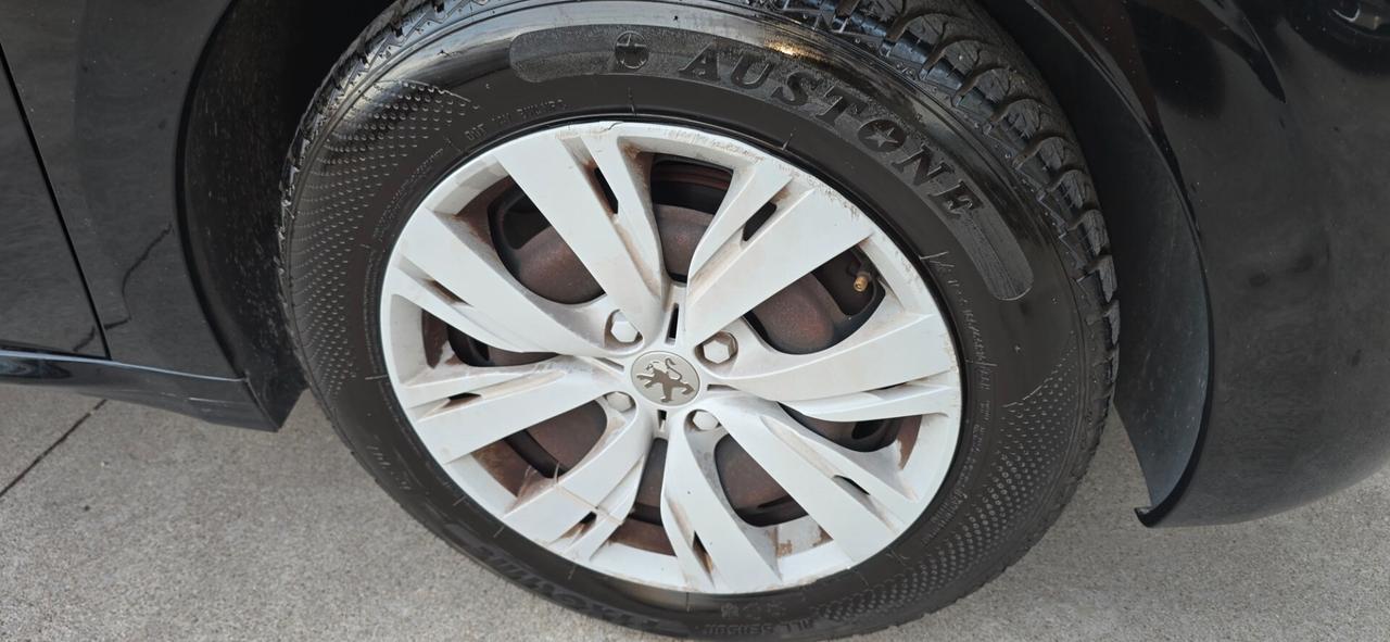 Peugeot 208 1.4 HDi 68 CV 5 porte Active