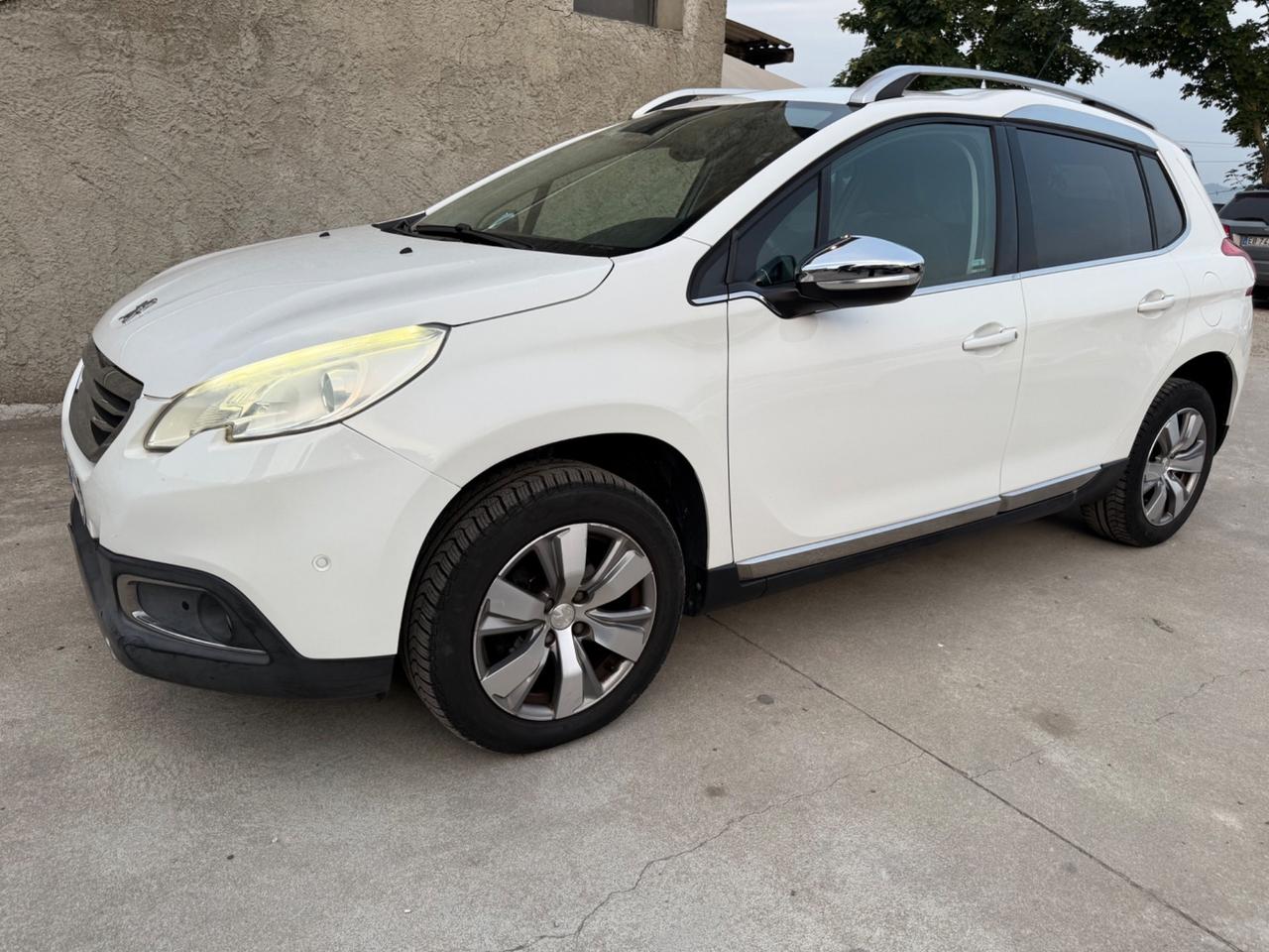 Peugeot 2008 BlueHDi 100 S&S Allure