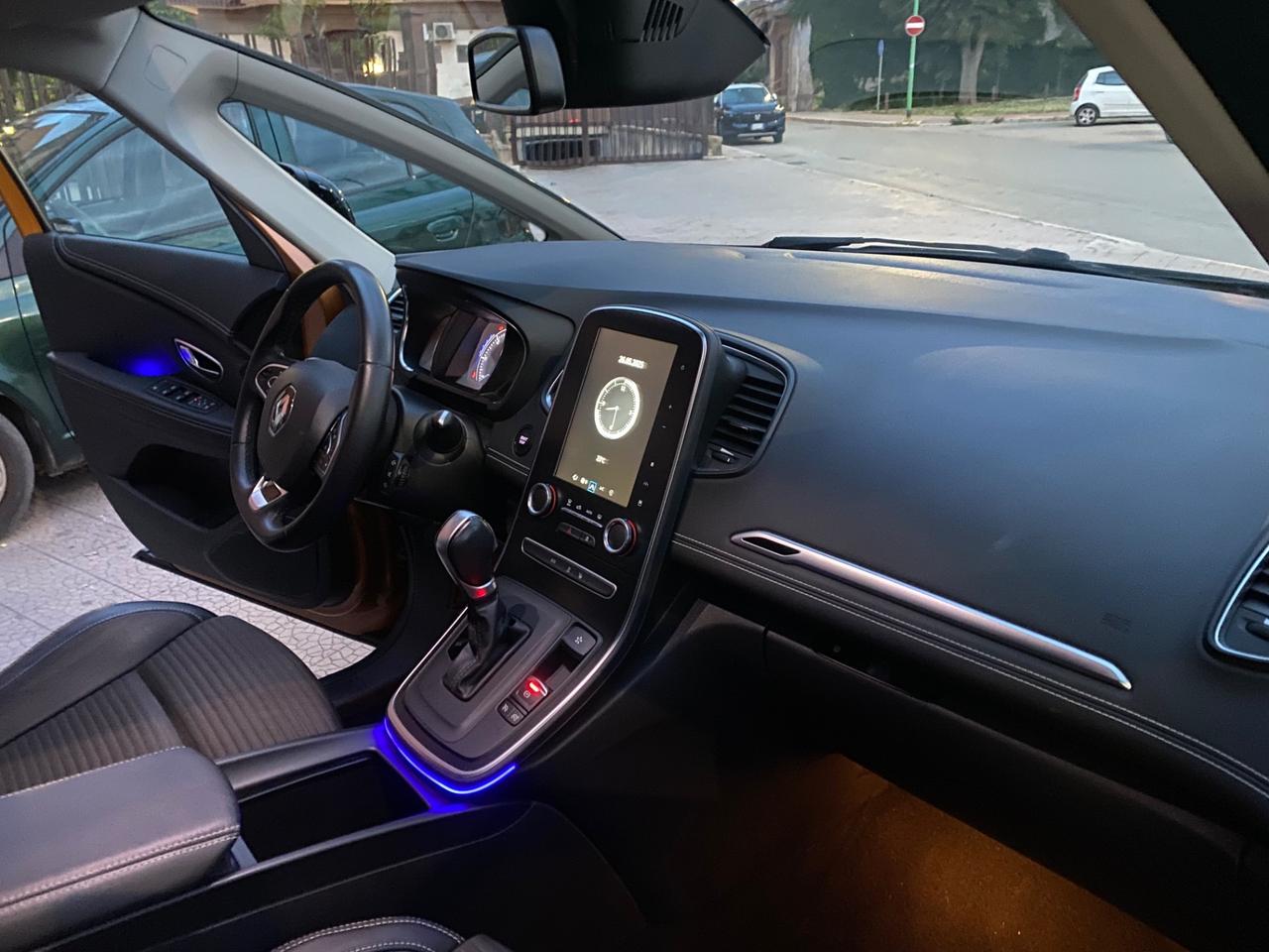 Renault Scenic Scénic Blue dCi 120 CV EDC Intens