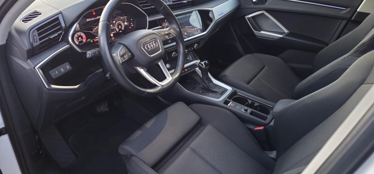 Audi Q3 35 TDI S tronic line edition