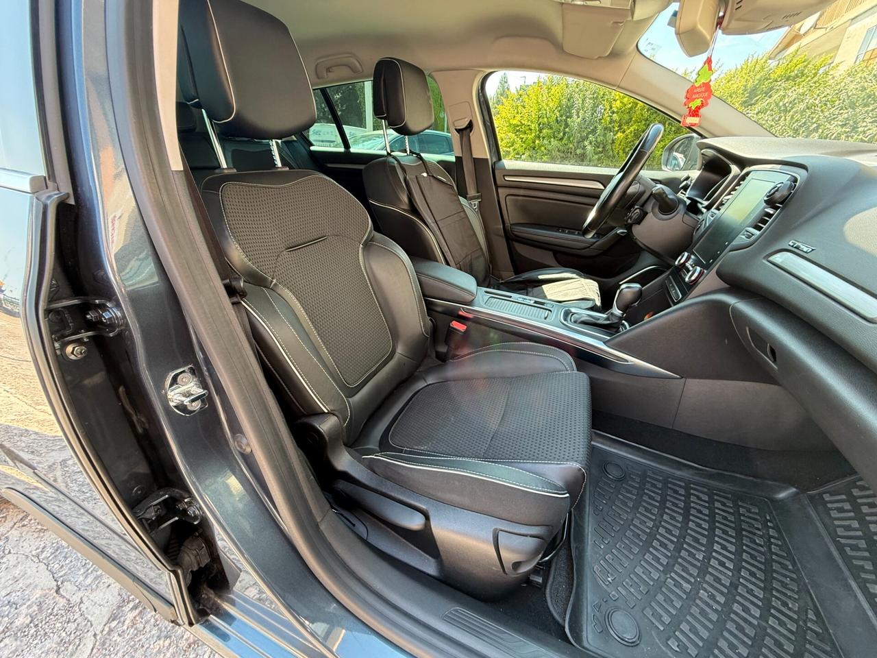 Renault Megane Mégane Sporter dCi 8V 110 CV EDC Energy Bose