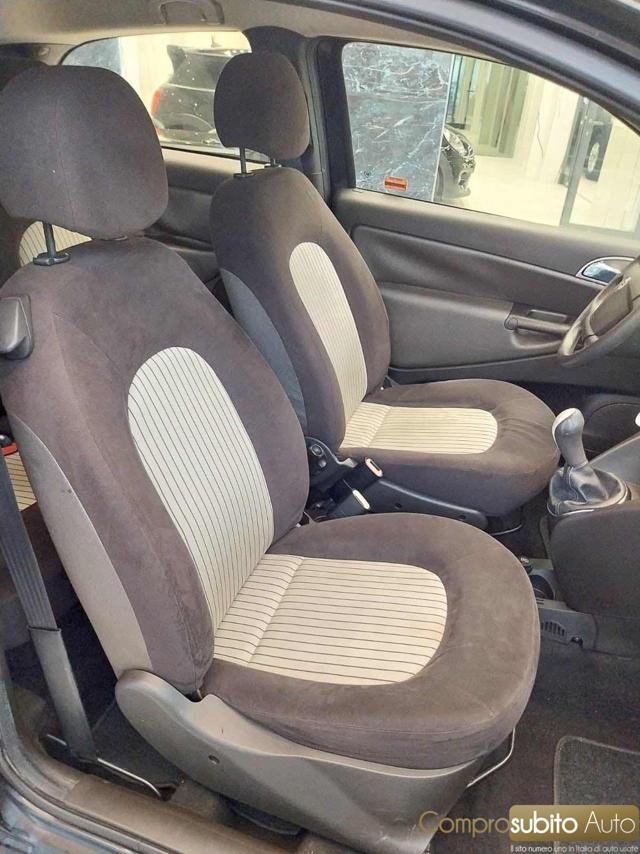 LANCIA Ypsilon 1.3 MJT ( Garanzia 12 Mesi)