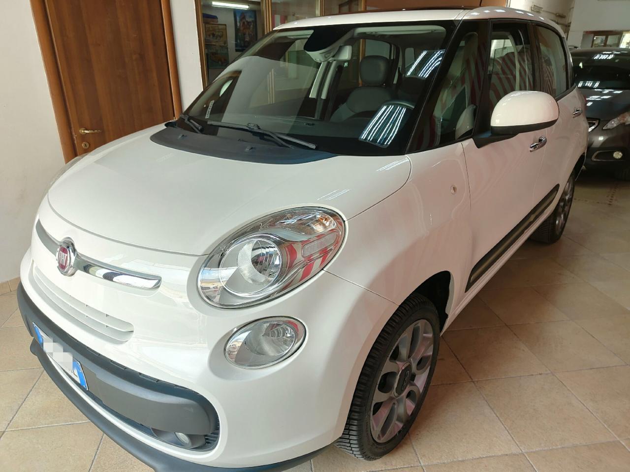 Fiat 500L 0.9 Natural Power Lounge 2015 POCHI KM