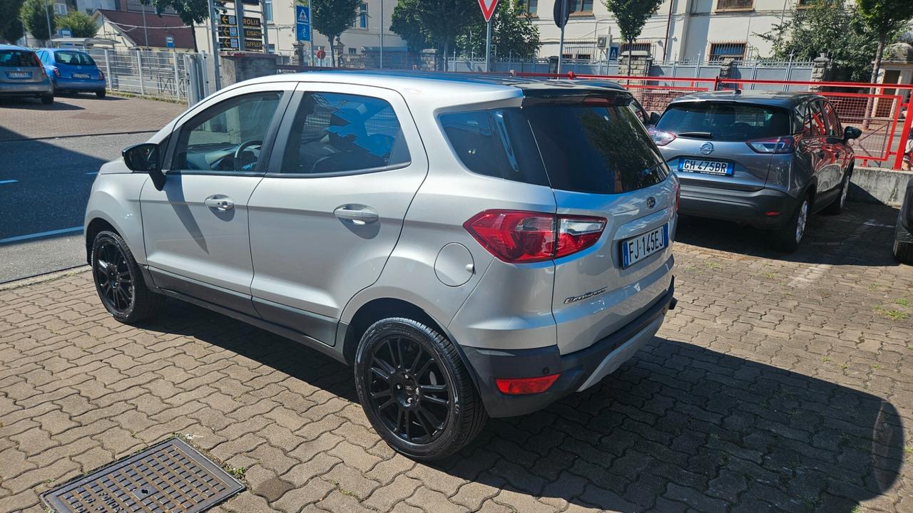 Ford EcoSport 1.5 tdci Titanium 95cv E6 NAVY- BI-COLOR