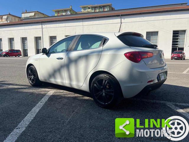 ALFA ROMEO Giulietta 1.6 JTDm-2 105 CV Distinctive