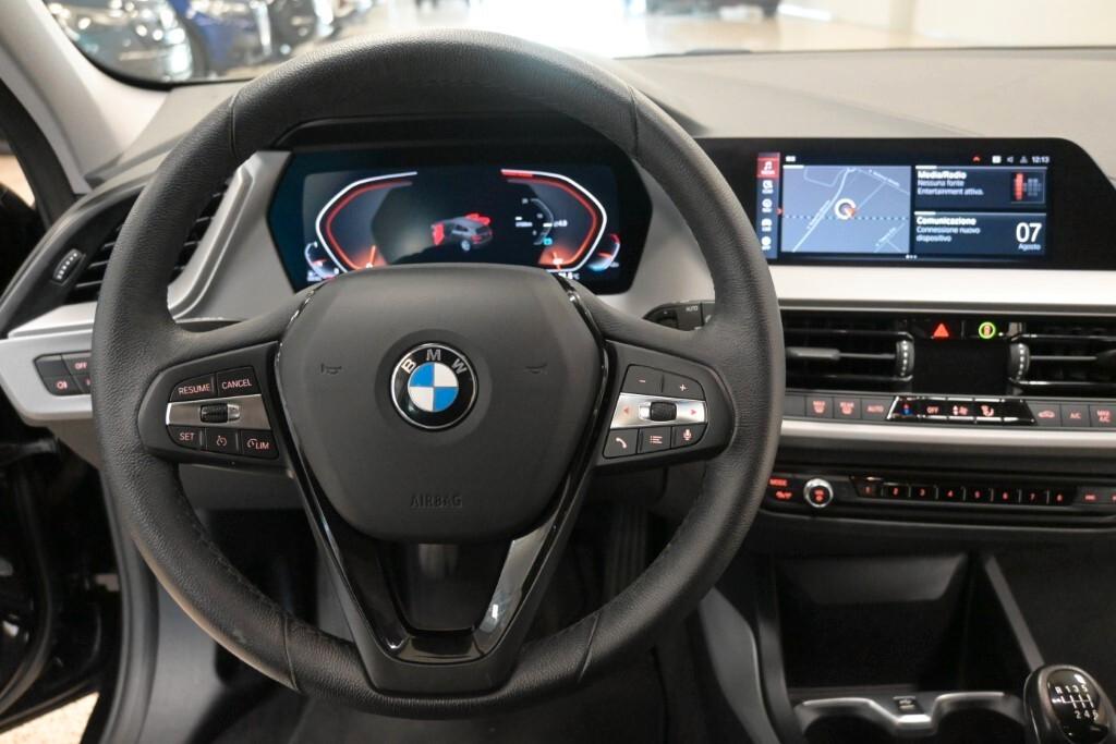 Bmw 116 118d 5p. Business Advantage