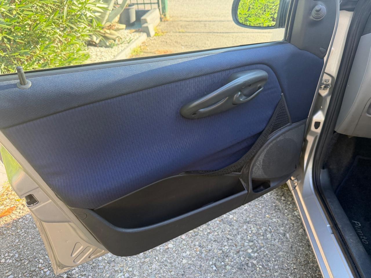 Fiat Punto 1.2i cat 5 porte ELX