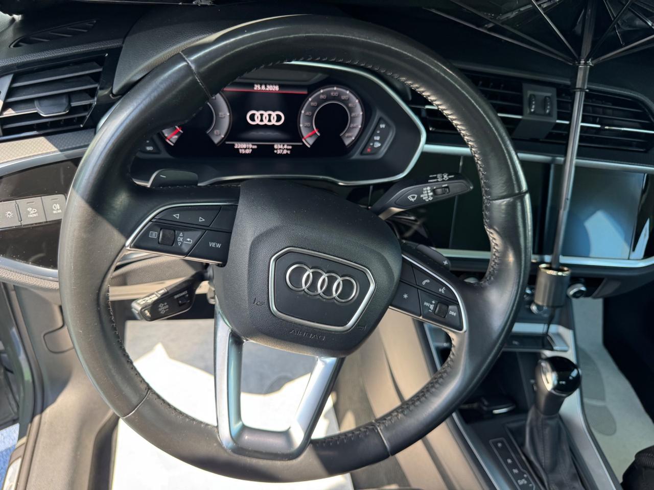 Audi Q3 2.0 TDI 150 CV S tronic line Edition