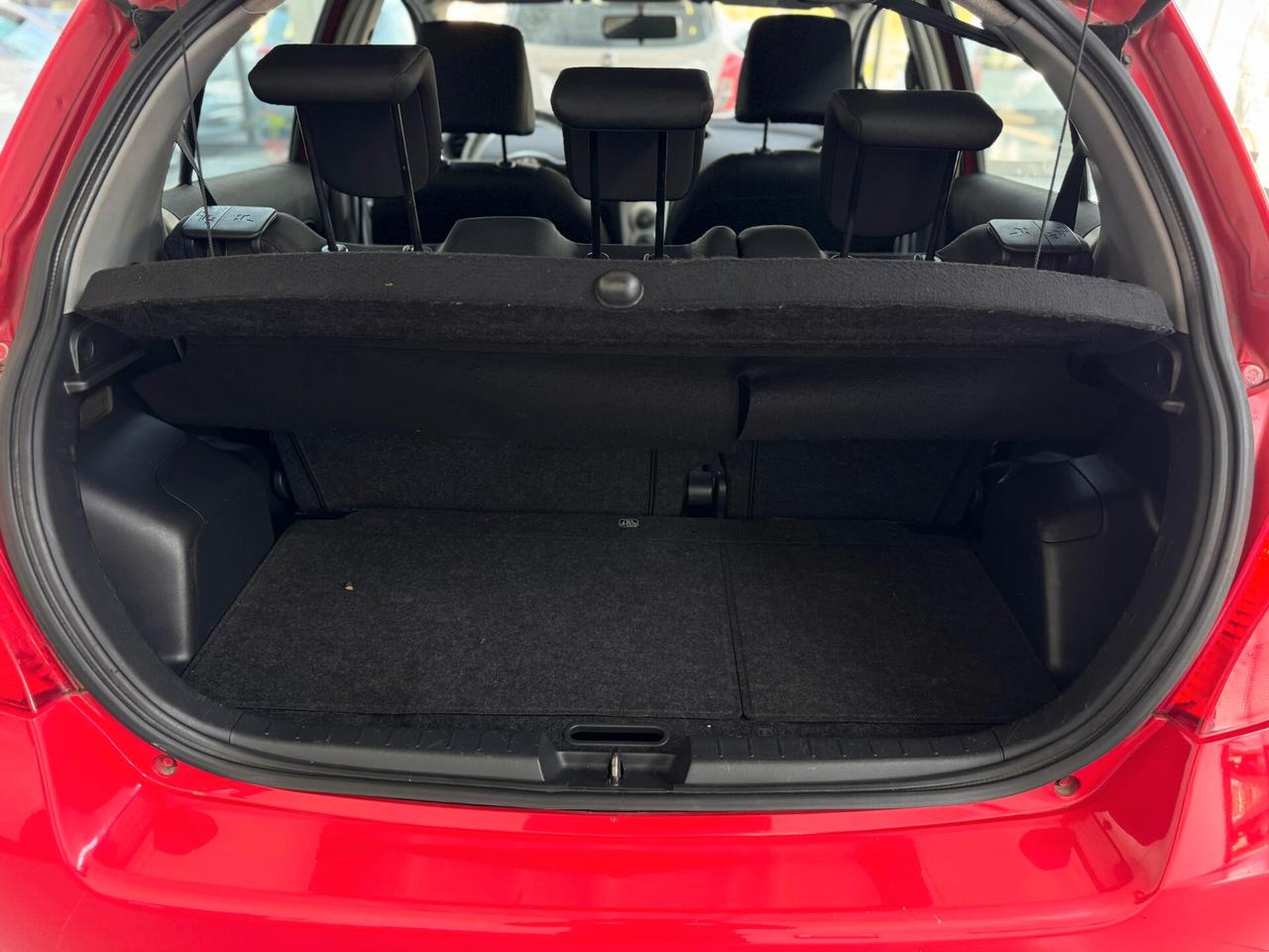 Toyota Yaris 1.0 5 porte