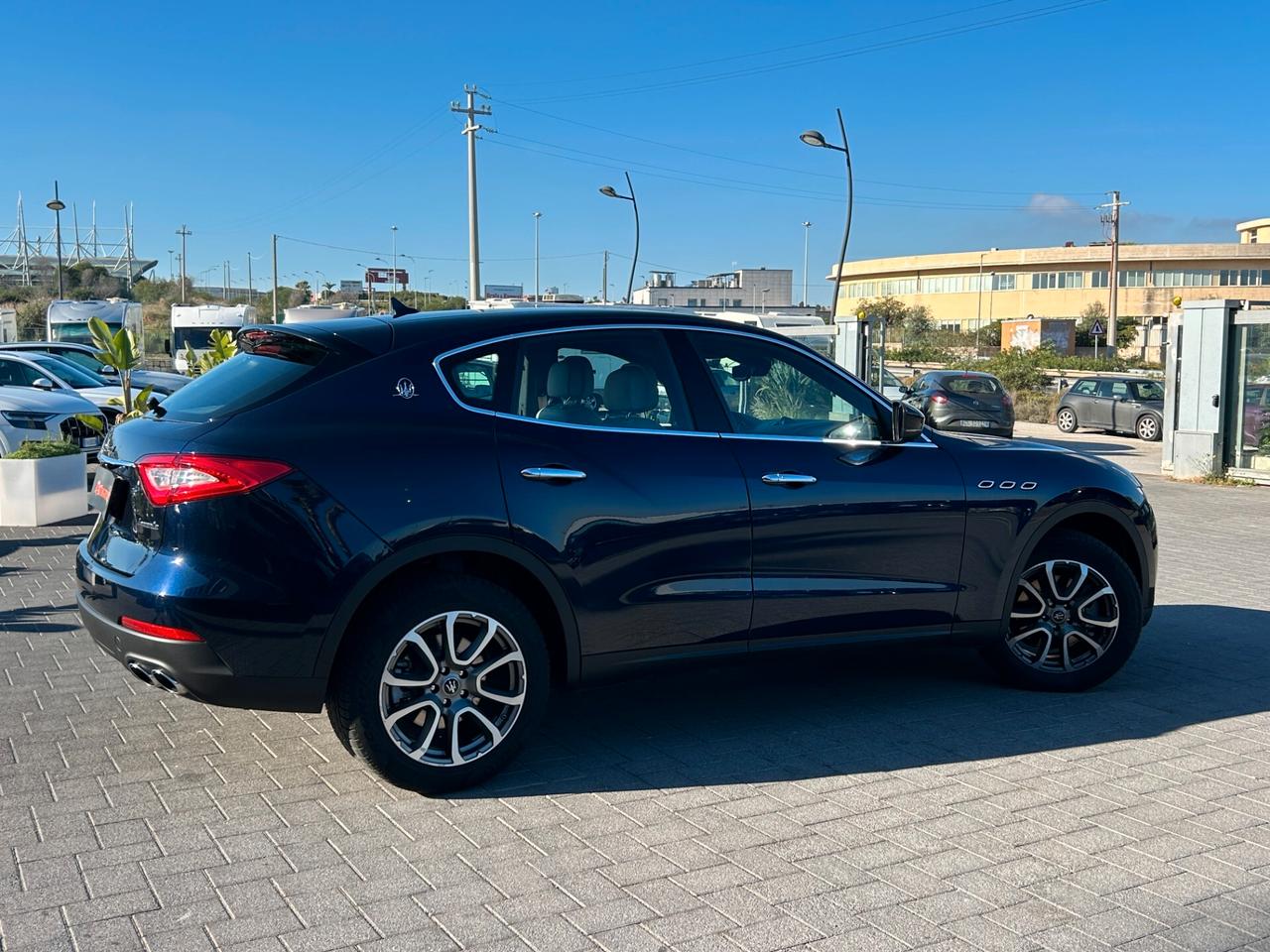 Maserati Levante 3.0 V6 275cv auto my19