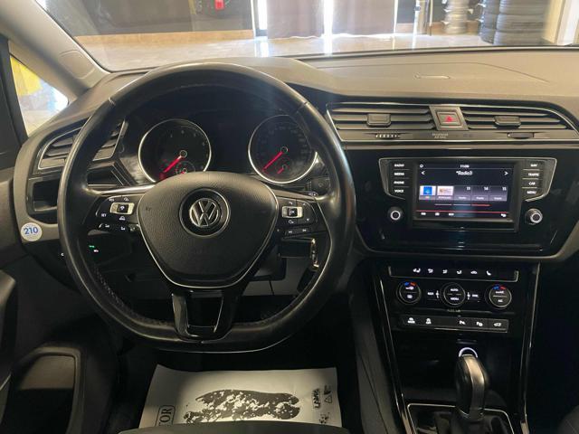 VOLKSWAGEN Touran 1.4 TSI DSG *FULL OPTION/LED/NAVI/TELC*