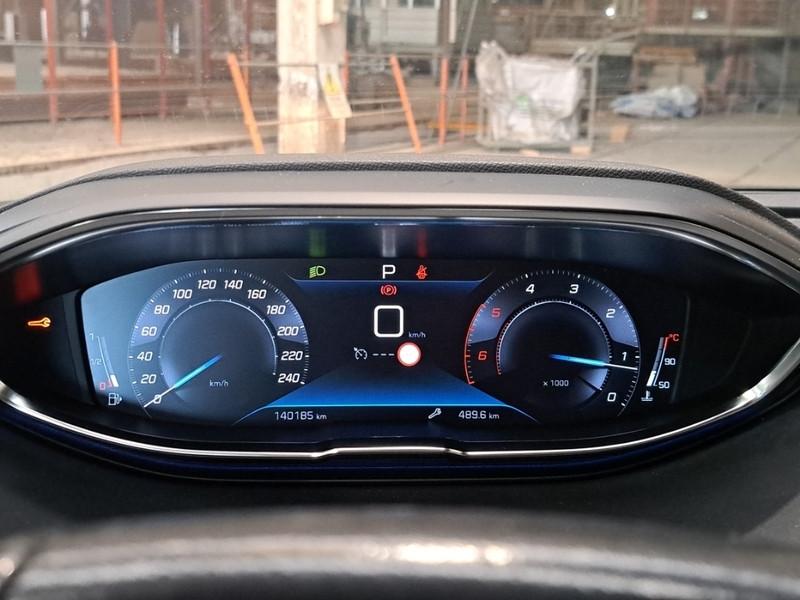 PEUGEOT 3008 BlueHDI 130 EAT8 S/S Business