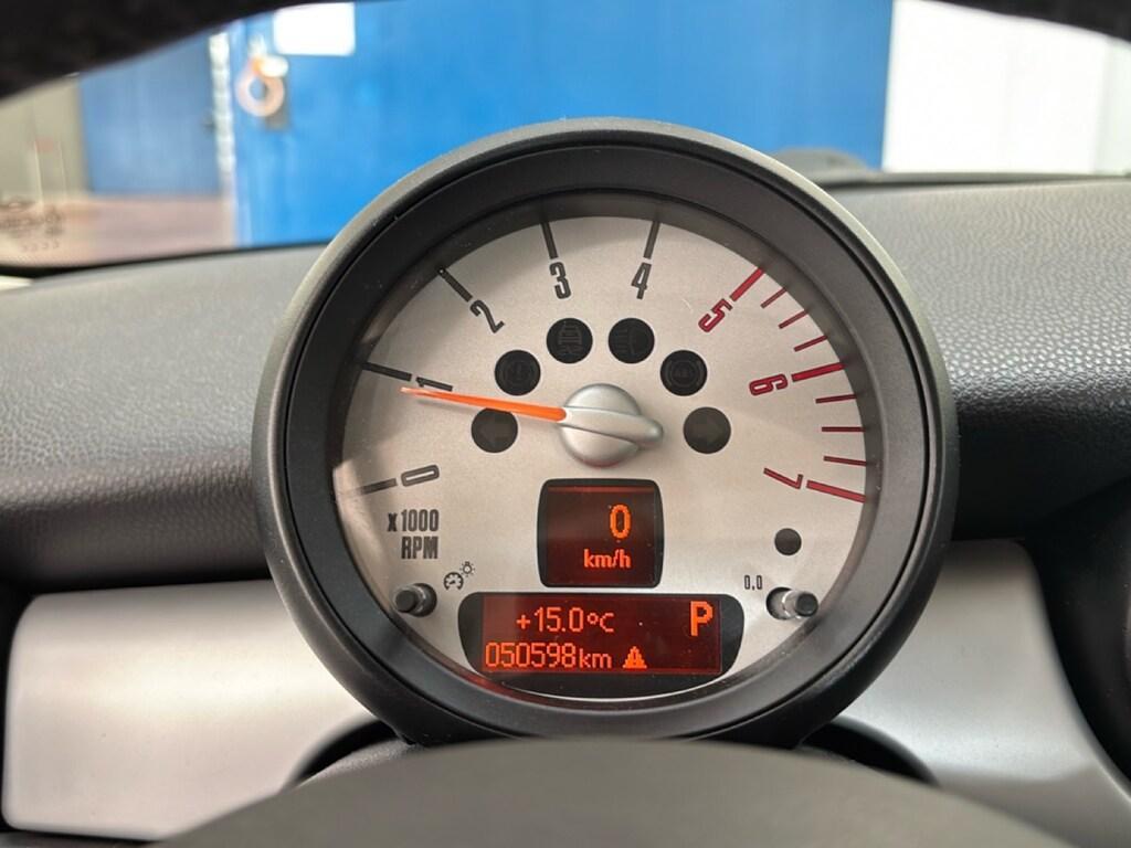 Mini Cooper D 2.0 D Cooper D Auto