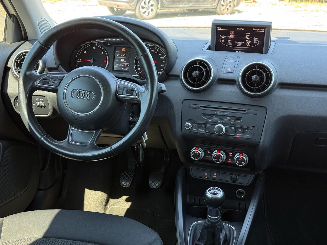 AUDI A1 2013 1.6 TDI 90cv Admired