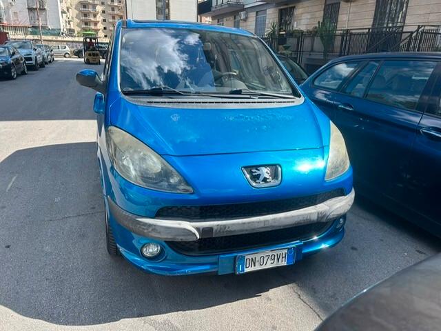 Peugeot 1007 1.6 Sporty