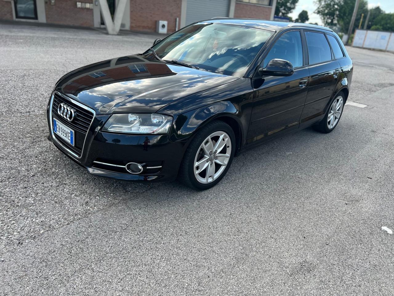 Audi A3 SPB 1.6 TDI 105 CV CR Ambition