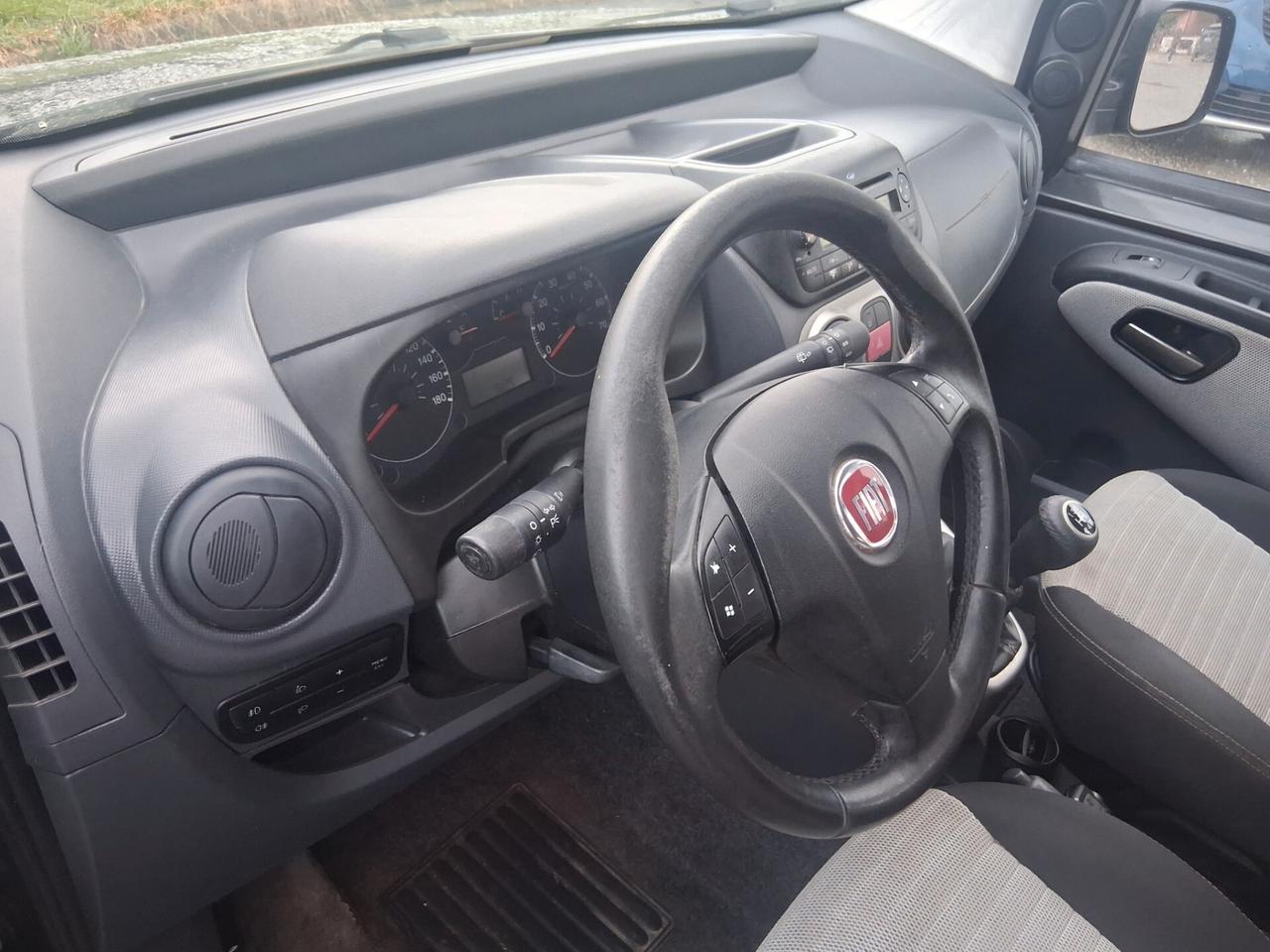 Fiat Qubo 1.3 MJT 75 CV Trekking