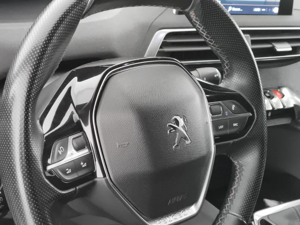 Peugeot 3008 1.5 bluehdi GT Line 130cv